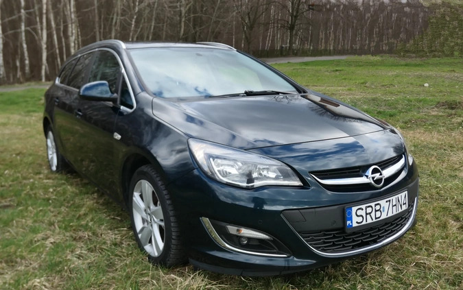 Opel Astra cena 26900 przebieg: 250000, rok produkcji 2014 z Nowe Miasto Lubawskie małe 254